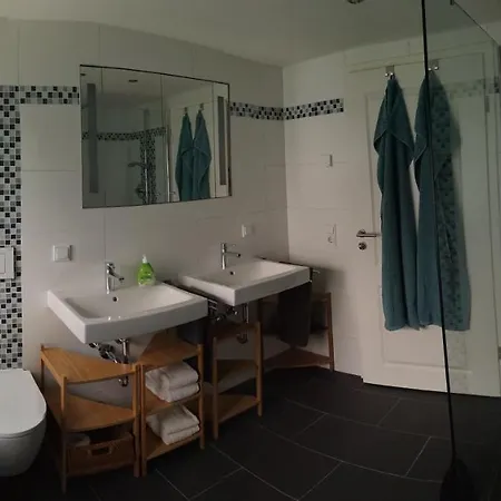 Apartment Schienerberghutte Ohningen